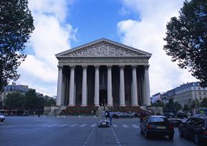 沖縄で人気のサーフィンスクール